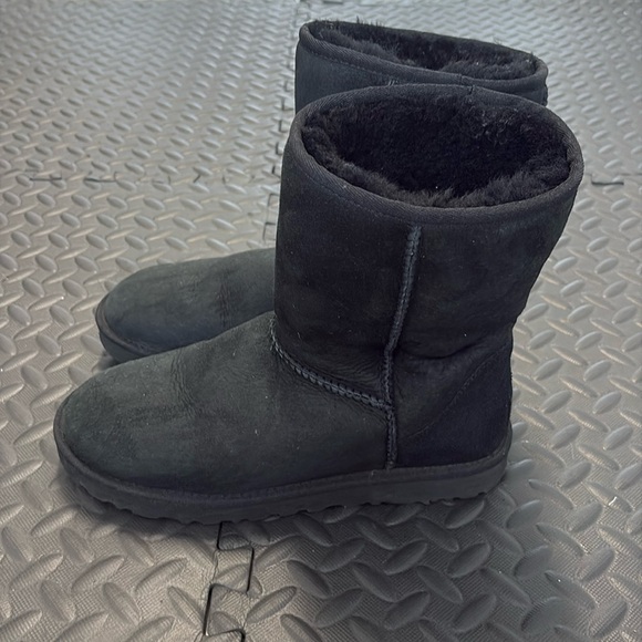 UGG Women’s Genuine Sheepskin Boots size 8 - Picture 4 of 10